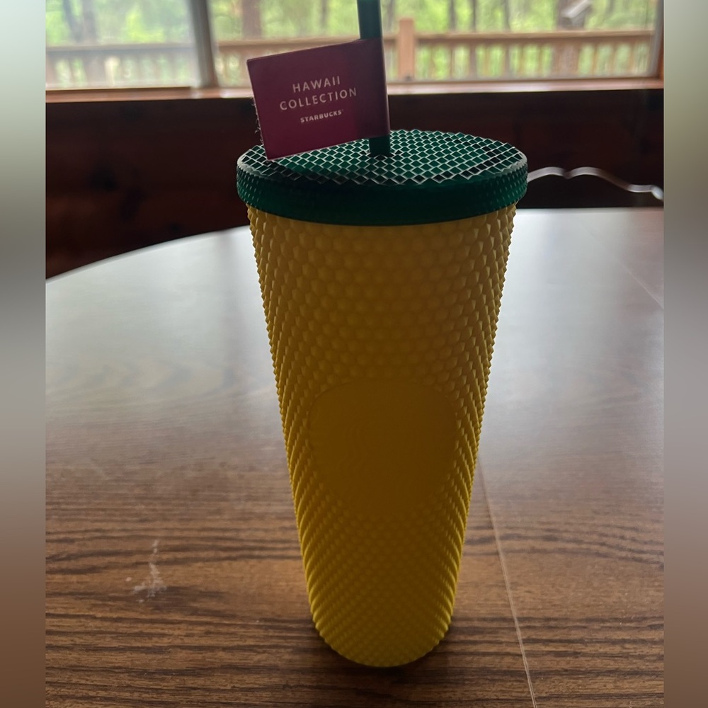 Starbucks Hawaii Exclusive 24 OZ Studded Tumbler